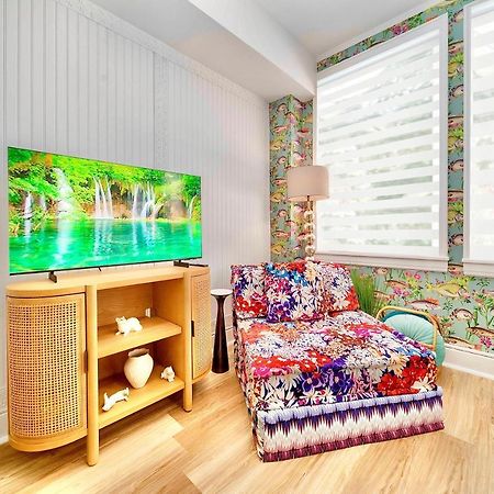 King Bed Mermaid Suite - Heart Of Palm Beach, Free Parking Included Eksteriør billede