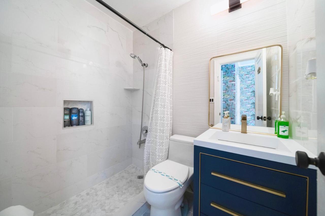 King Bed Mermaid Suite - Heart Of Palm Beach, Free Parking Included Eksteriør billede