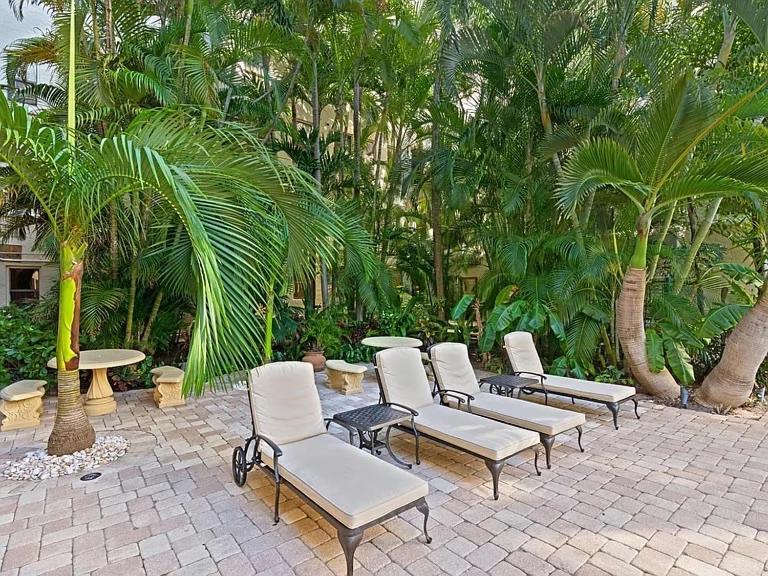 King Bed Mermaid Suite - Heart Of Palm Beach, Free Parking Included Eksteriør billede
