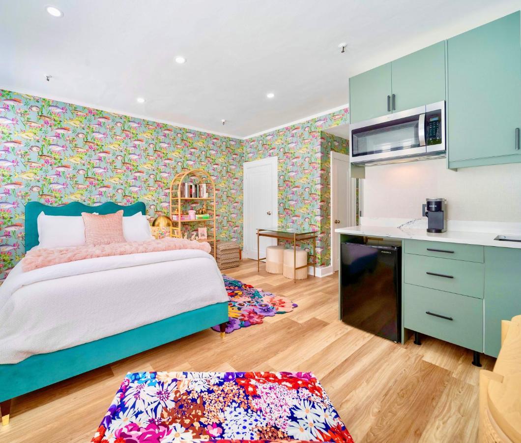 King Bed Mermaid Suite - Heart Of Palm Beach, Free Parking Included Eksteriør billede